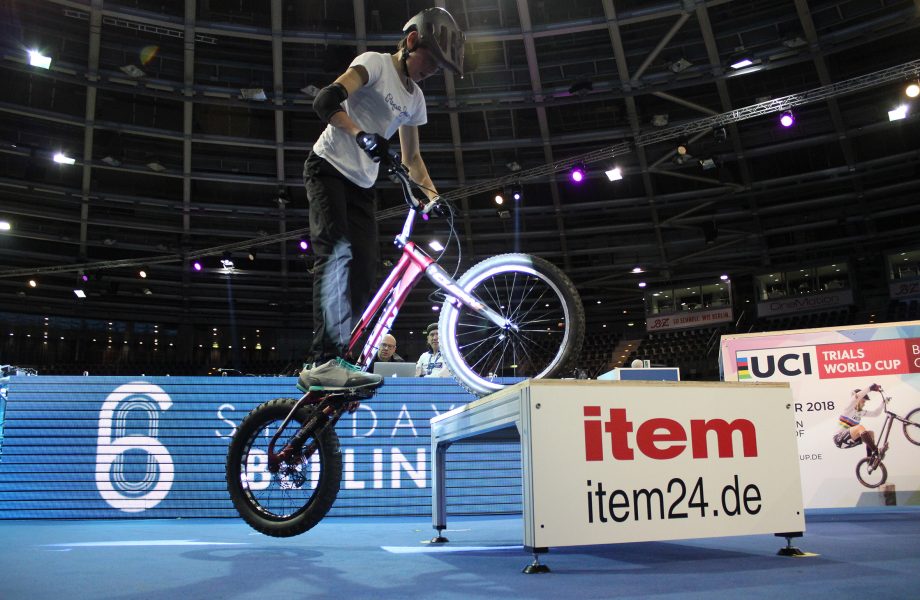 Trial Bike Show : rester sur la bonne voie avec item