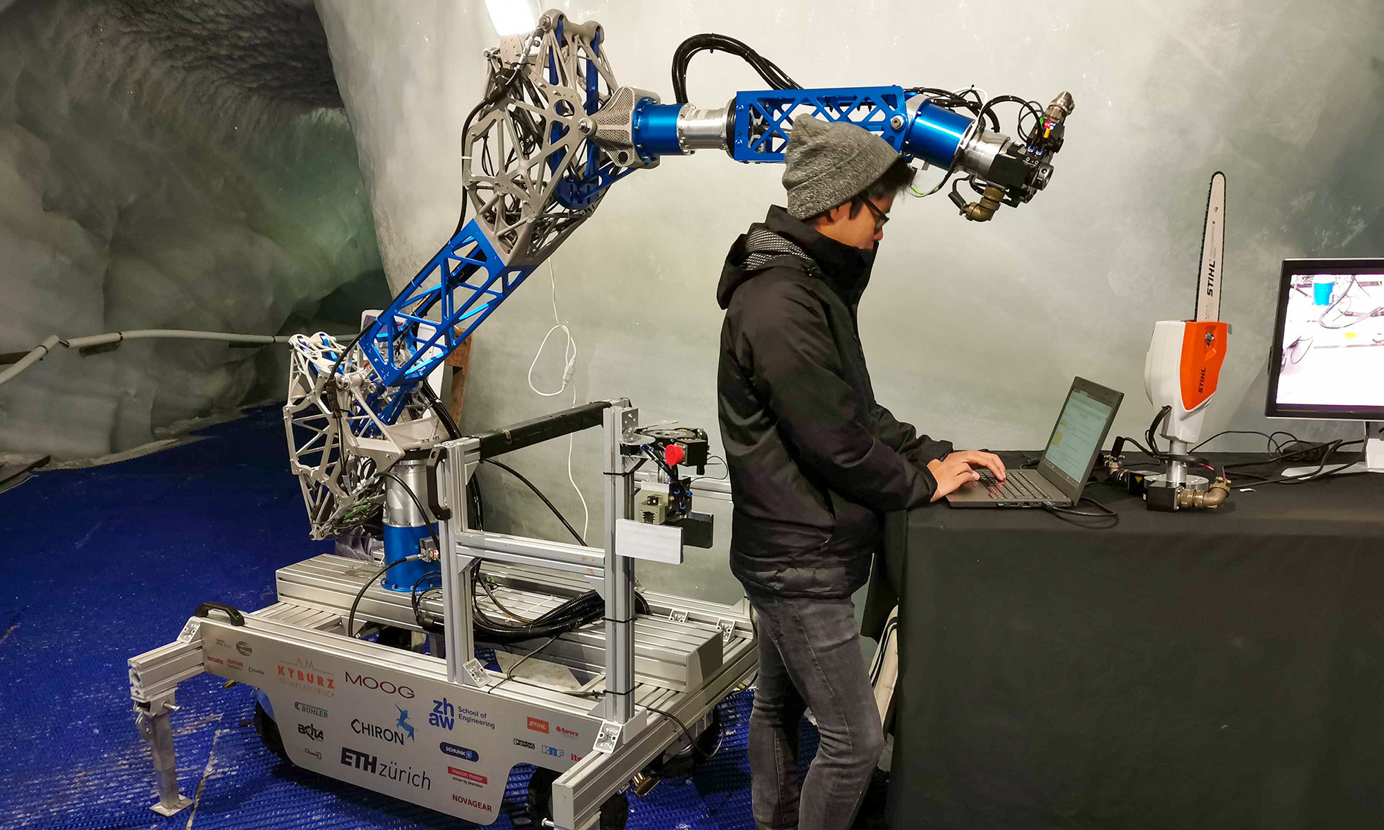 CHIRON: Un robot da cantiere pronto per lo spazio
