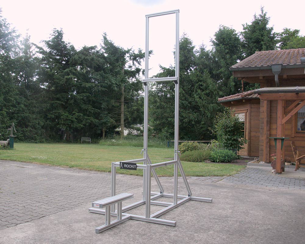 Studierenden-Team ROCKIT: Modularer Teststand aus Aluminiumprofilen von item