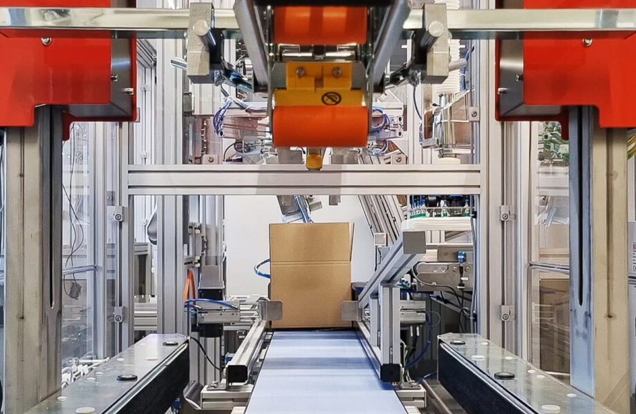 Automatisierte Verpackungsanlage für maximale Flexibilität Automatisierte Verpackungsanlage für maximale Flexibilität