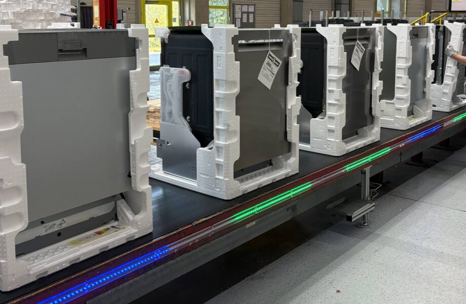 Intelligente LED-Signalisierung an der Verpackungslinie